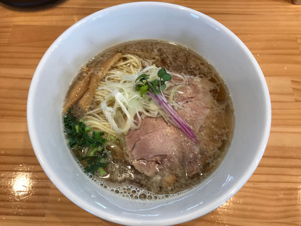 「焼きアゴ背脂らぁ麺　750円」@らぁ麺屋09。の写真