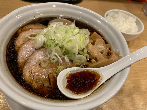 「黒醤油ラーメン」@らぁめん次元の写真