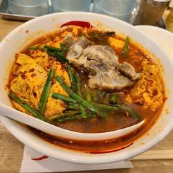 辛麺(こんにゃく麺・10辛)¥1000+玉子増し¥50+ナンコツ