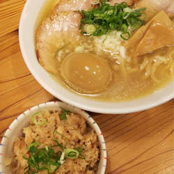 鯛塩ラーメン（味玉、肉増し）　鯛おこわセット