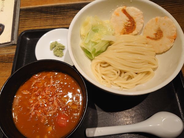 「濃厚海老トマトつけめん(小盛、980円)」@三ツ矢堂製麺 上福岡店の写真