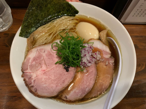 「特製醤油らぁ麺1210円」@だれやめやの写真