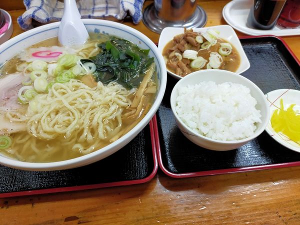 「塩ラーメン 大盛 麺硬め Aセット(もつ煮) ¥1100」@佐野青竹手打ラーメン 王将の写真