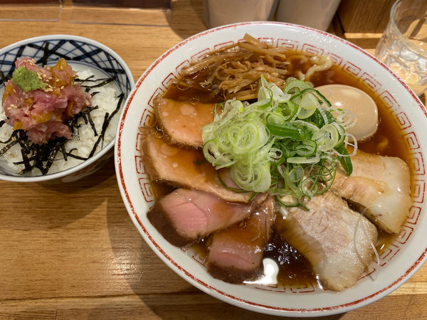 「肉そば中華＋味玉＋とろたく飯」@超多加水自家製手揉み麺 きたかた食堂の写真