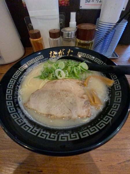 「博多豚骨ラーメン」@ながたの写真