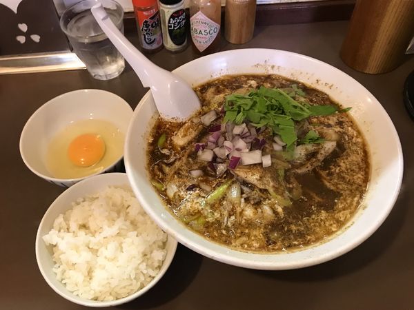 「節みそソバ＋生玉子＋小ライス」@鶏こく中華 すず喜の写真