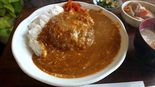 「ハンバーグカレー990円+チーズ100円」@来夢来人の写真