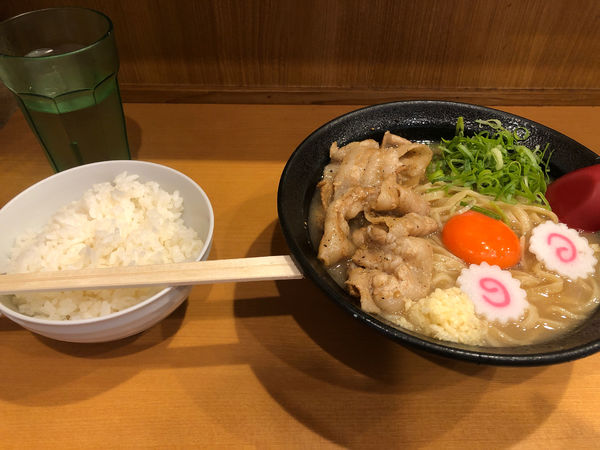 「肉玉そば ライス無料 メンマぬき」@肉玉蕎麦 おとど 北松戸総本山の写真
