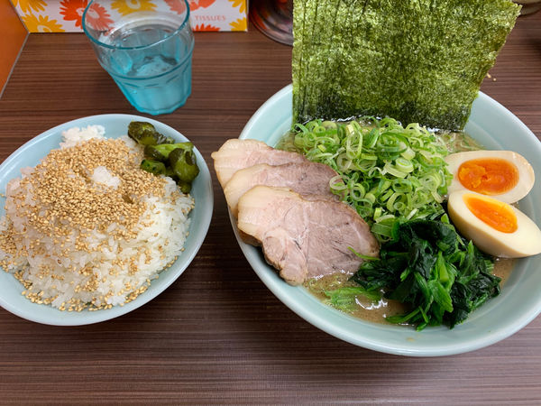 「全部のせ」@横浜家系らーめん 武蔵家 川口店の写真