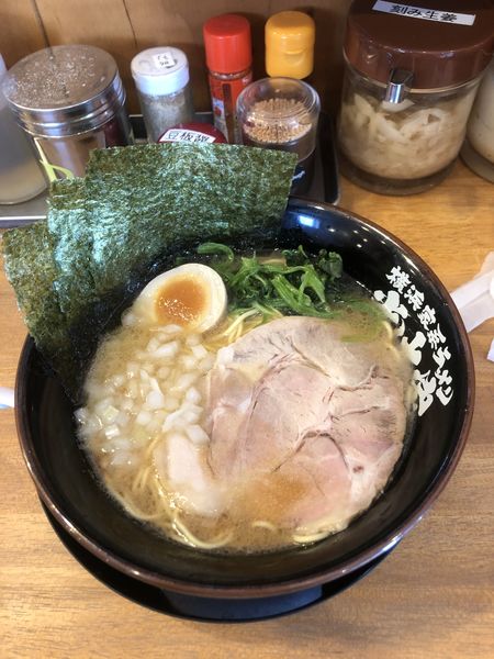「横浜家系ラーメン光大家」@横浜家系ラーメン 光大家 加古川別府店の写真