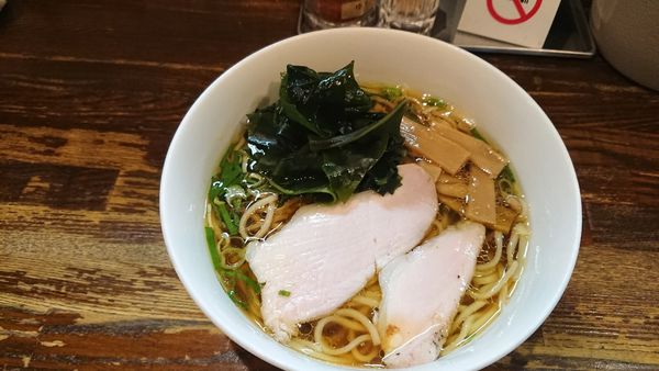 「イリコそばワカメ増量 880円」@中華そば いぶきの写真