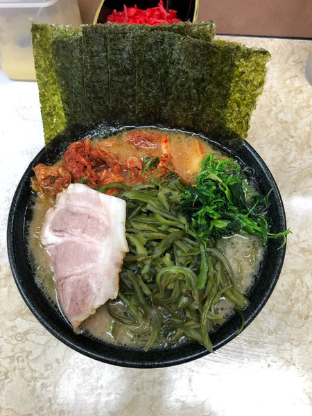 「キムチラーメン＋のり　1050円」@川崎家 榎町店の写真