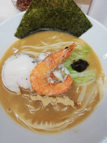 「濃厚海老ソバ」@マグロ卸のマグロ丼とラーメンの店 ウミノイロの写真