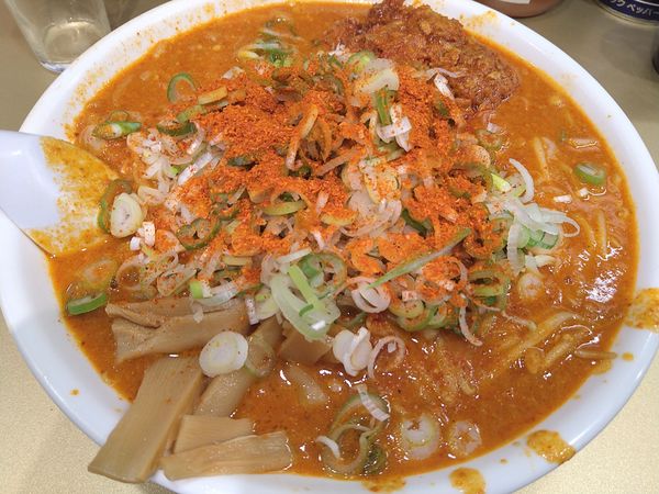 「みそ激辛～メン3辛 超極太麺 中盛」@超ごってり麺 ごっつ 亀戸本店の写真