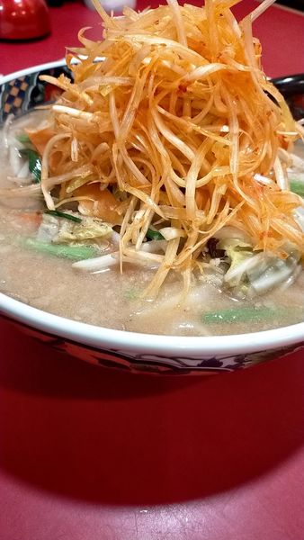 「みそ野菜炒めラーメン　辛ネギ」@マルキ屋 東那須店の写真