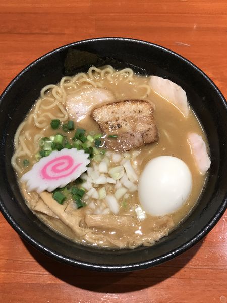 「特製濃厚中華そば（醤油）」@中華そば 輝羅の写真