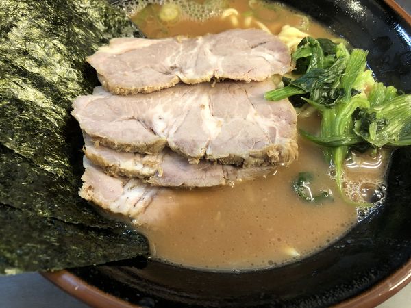 「チャーシュー麺濃いめ」@横浜家系らーめん 武術家の写真