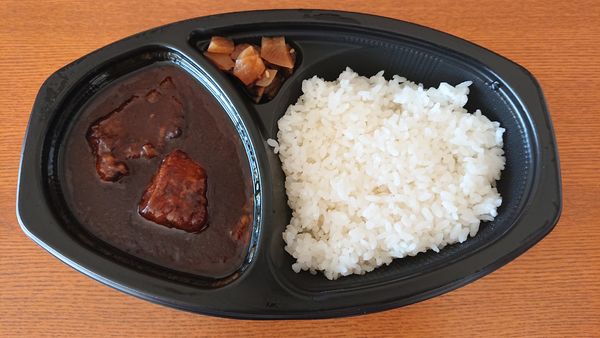 「（テイクアウト）ビーフカレー　１０００円」@レストラン・サカキの写真