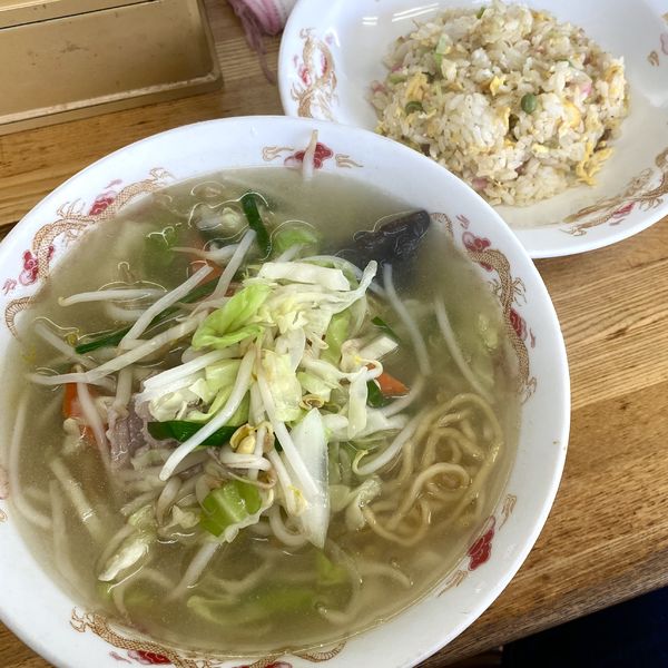 「タンメン+半チャーハン」@手打ちらーめん 珍来 東所沢店の写真
