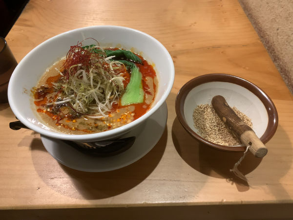 「四川担々麺」@赤い鯨 人形町店の写真