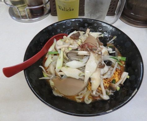 「キノコの汁無しタンタンメン　胡麻醤　980円」@中華 タンタンメン 隆翔の写真