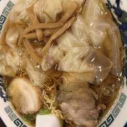 ワンタン麺（大盛り）