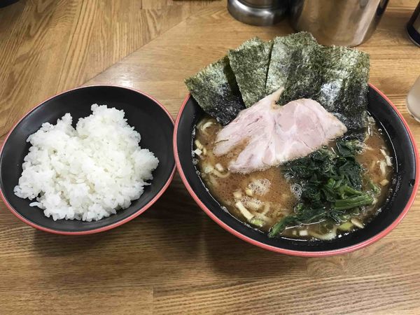 「ラーメン＋サービスライス 700円」@麺家 紫極の写真