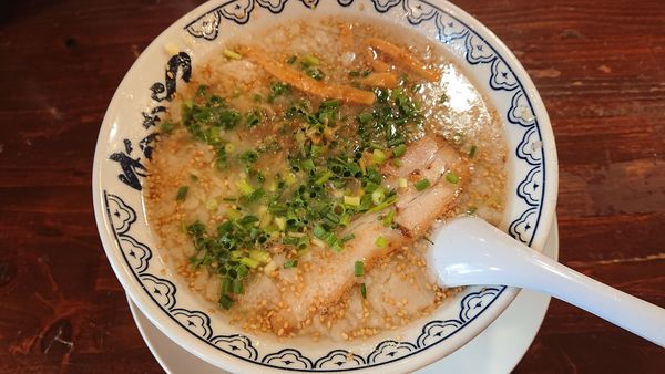 「かつお節塩ラーメン　７７０円」@東京豚骨拉麺 ばんから 柏豊四季店の写真