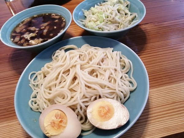 「つけそば¥700＋味玉（クーポン）＋野菜（クーポン）」@つけそば 麺吉の写真