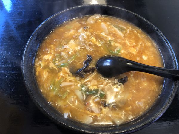 「酸辣湯麺（太麺）」@中華料理 凛華の写真
