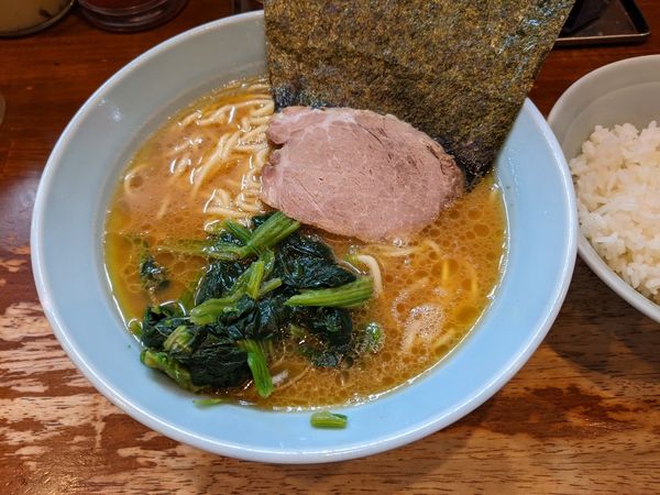 「らーめん」@横浜家系ラーメン 家家家 飯田橋店の写真