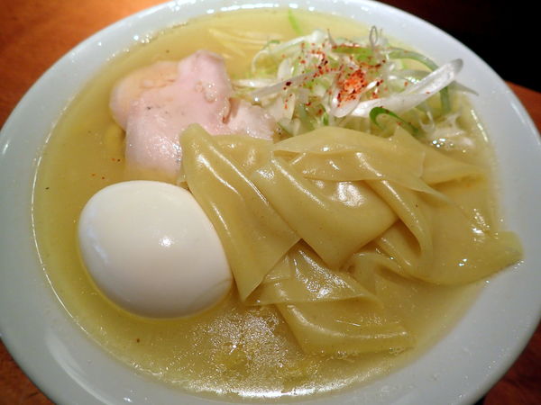 「すごい鶏らーめん」@やきとり宮川 四ツ谷店の写真