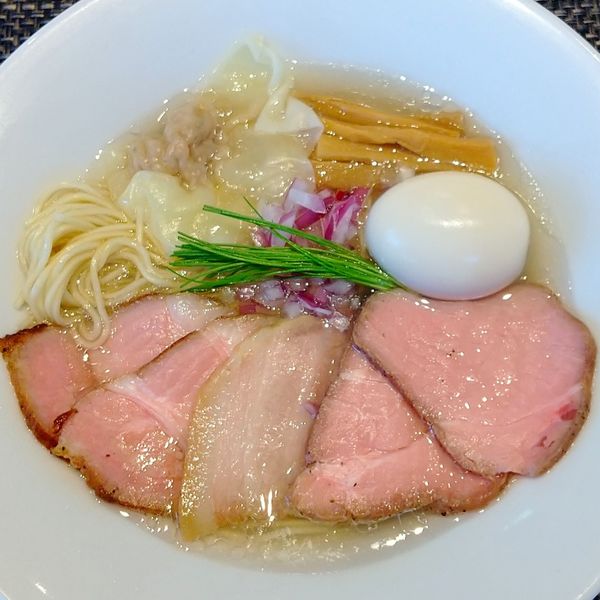 「特製中華蕎麦塩1150円」@宍道湖しじみ中華蕎麦 琥珀 東京本店の写真