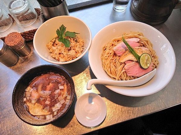 「鴨と松茸のつけ麺（麺大盛り）、鴨炊き込みご飯」@日の丸さんじの写真