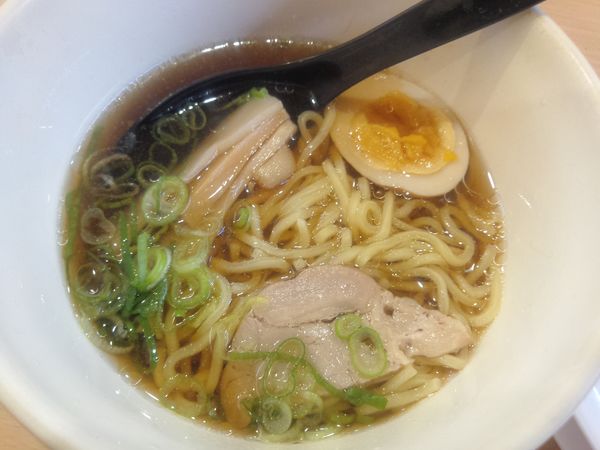 「香味油の醤油ラーメン３３０円」@かっぱ寿司 秩父店の写真