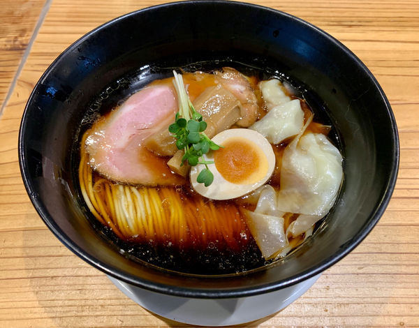 「わんたん中華そば」@いしかわやの写真