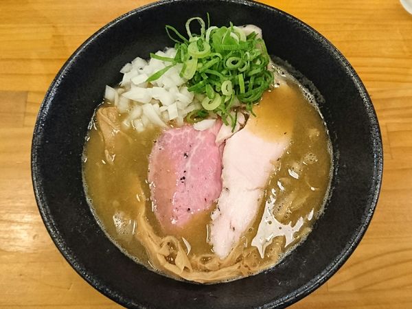 「煮干白湯ラーメン」@麺屋 鳳の写真