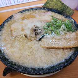 背脂煮干し醤油ラーメン 850円