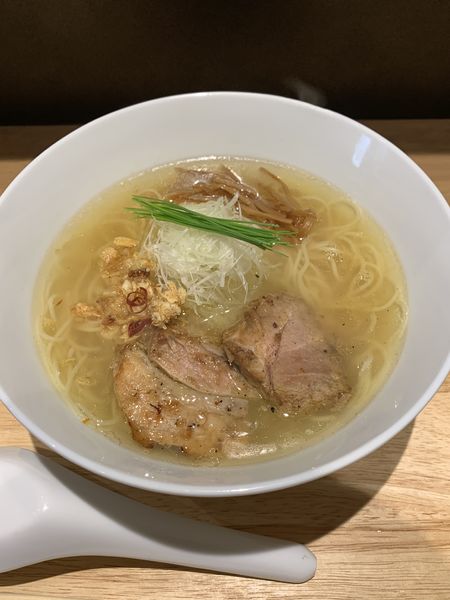 「しおらぁ麺 880円」@らぁ麺や 嶋の写真