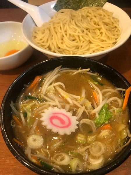 「つけ麺800円大盛100円野菜150円生卵50円」@大勝軒まるいち 西荻窪店の写真