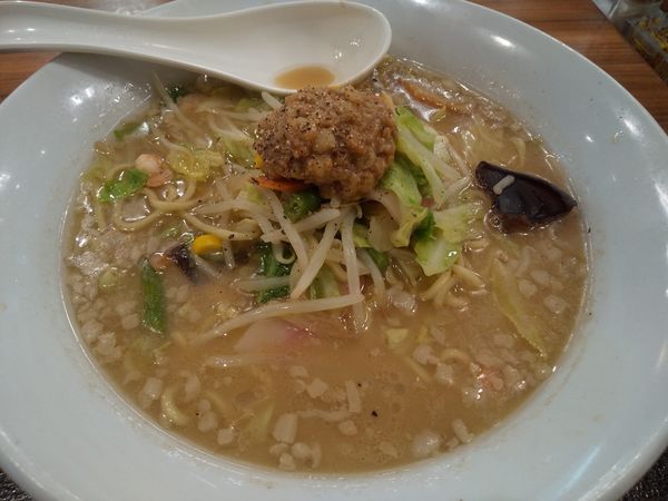 「【期間限定】背脂とんこつ醤油690円麺増量100円＋税」@リンガーハット 所沢航空公園店の写真