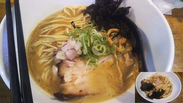 「濃厚煮干しそば+和え玉」@麺屋 さすけ 支店の写真