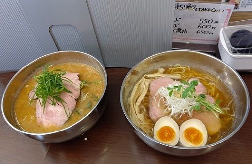 「味玉塩そば　900円・野菜たっぷり味噌そば　1,000円」@RAMEN ブリキの木こりの写真