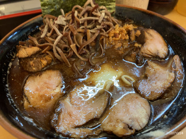 「梅吉らーめん＋チャーシュー(800＋300円)」@らーめん梅吉の写真