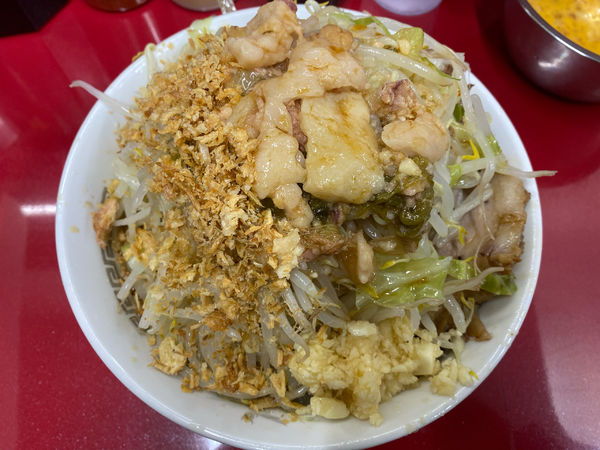 「小豚汁なし 生卵」@ラーメン二郎 越谷店の写真