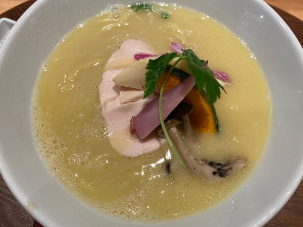 「鶏白湯SOBA」@銀座 篝 六本木ヒルズ店の写真