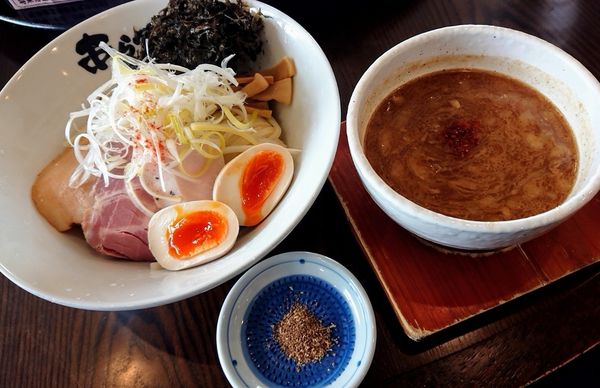 「豚ﾄ鶏ﾉ骨ﾉ濃厚つけ麺【期間・数量限定】」@ニボチャチャ！！ラーメン あらき軒の写真