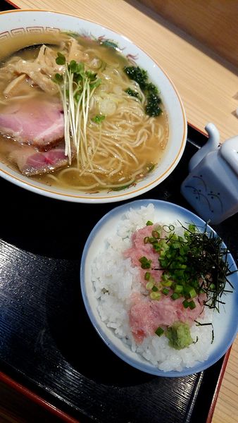 「アラ炊き志那そば(塩)ランチAセット」@幸屋きよまる 総本店の写真