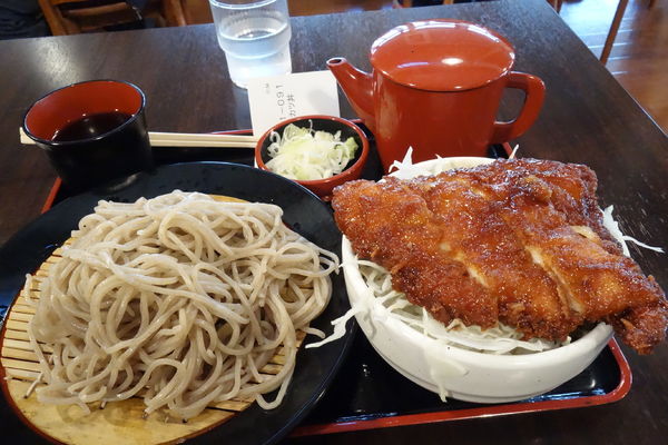 「そばとミニ鳥カツ丼」@お食事処 会津嶺の写真