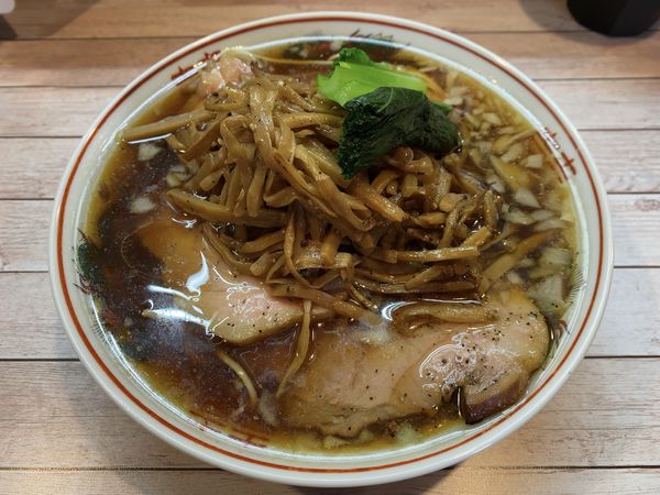 「【限定】炙り焼豚メンマらーめん」@世田谷中華そば 祖師谷七丁目食堂の写真